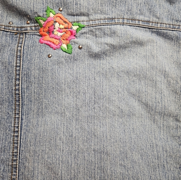 Arizona Jeans Girls Blue Jean Jacket With Flower And Butterfly Stitching Size XL - Picture 9 of 9